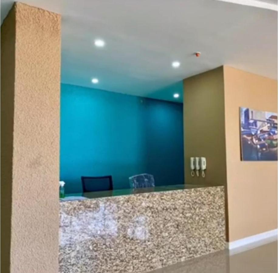 Impeccable 2-Br Apartment-Ornella Villa At Bayfront Villa Portmore Eksteriør bilde